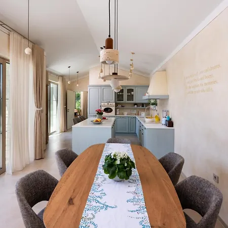 Modern Istrian Da Ella - By Istrabook Villa Krnica