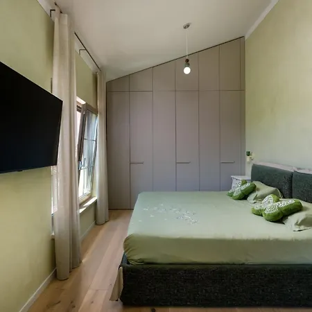 Modern Istrian Da Ella - By Istrabook *